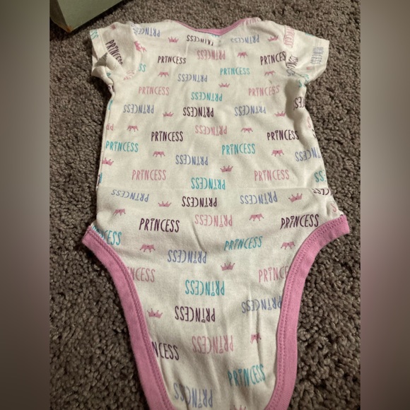 6-9M - Picture 3 of 3